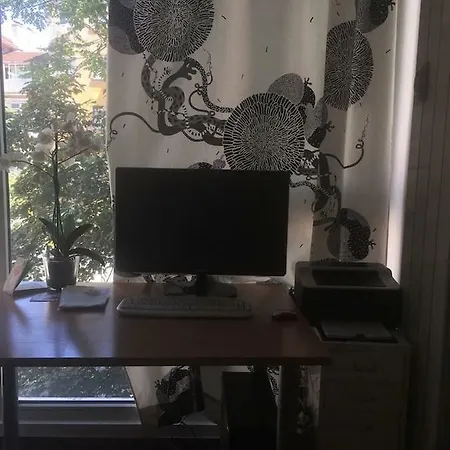 Ultra central art studio